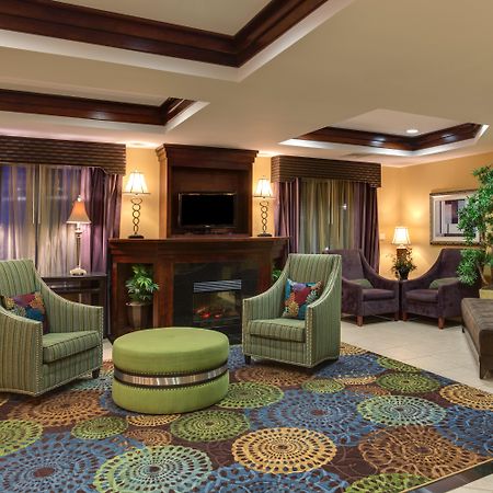 Holiday Inn Express Tower Center New Brunswick By Ihg East Brunswick Kültér fotó