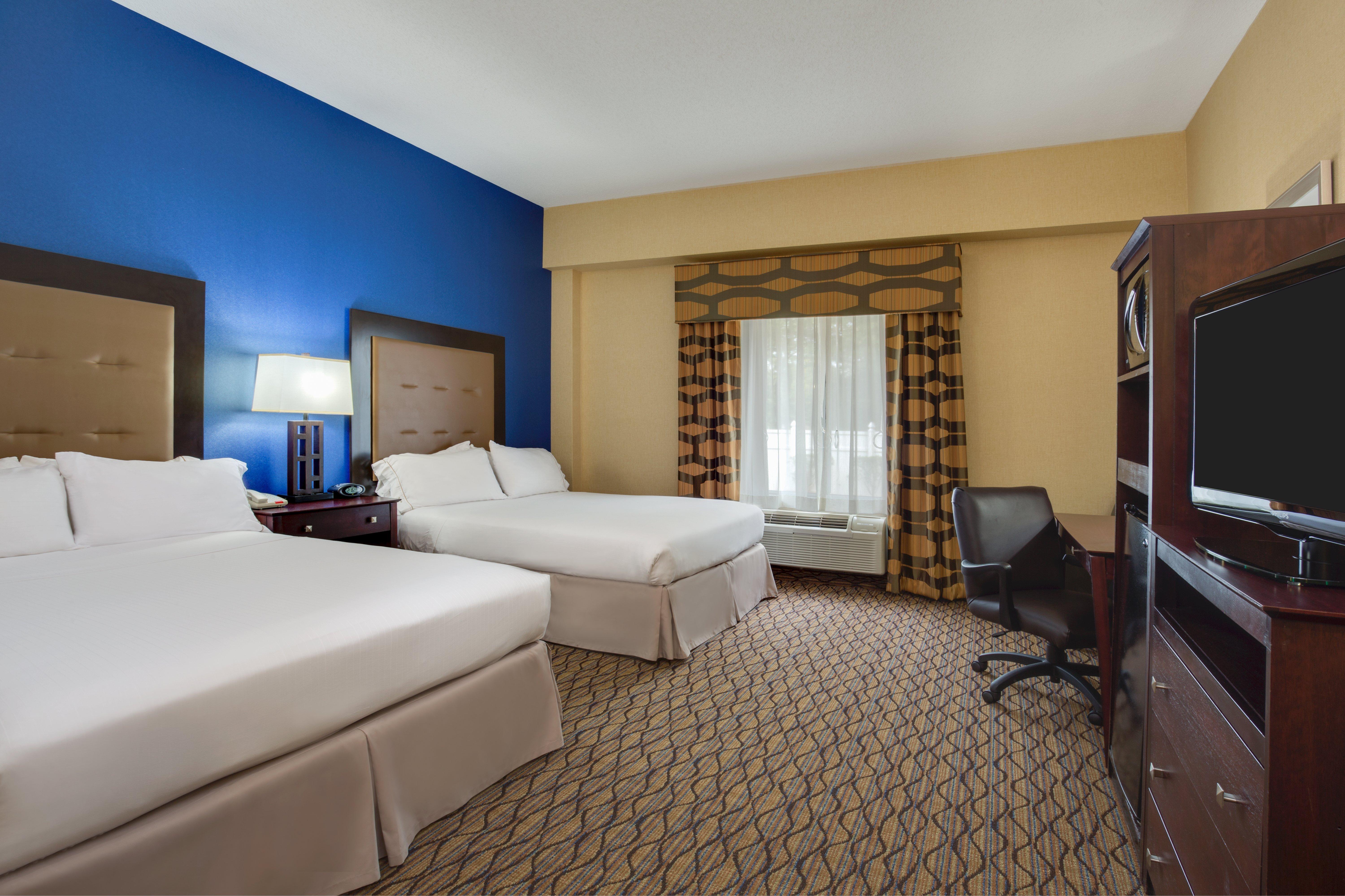 Holiday Inn Express Tower Center New Brunswick By Ihg East Brunswick Kültér fotó